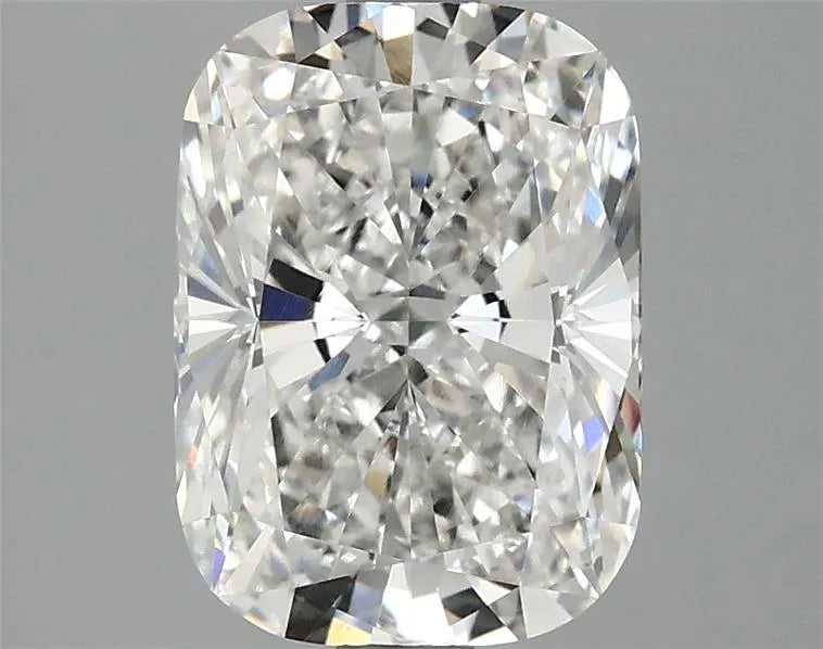 2.47ct Cushion modified Lab Grown Diamond (Colour F, Clarity VVS2, IGI Certified)