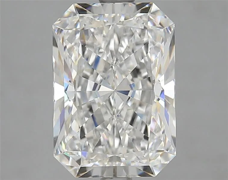 3.50ct Radiant Lab Grown Diamond (Colour E, Clarity FL, Cut EX, IGI Certified)
