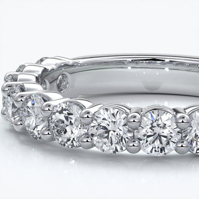 Cassandra Wedding ring scalloped diamond band 2 claws 3mm platinum