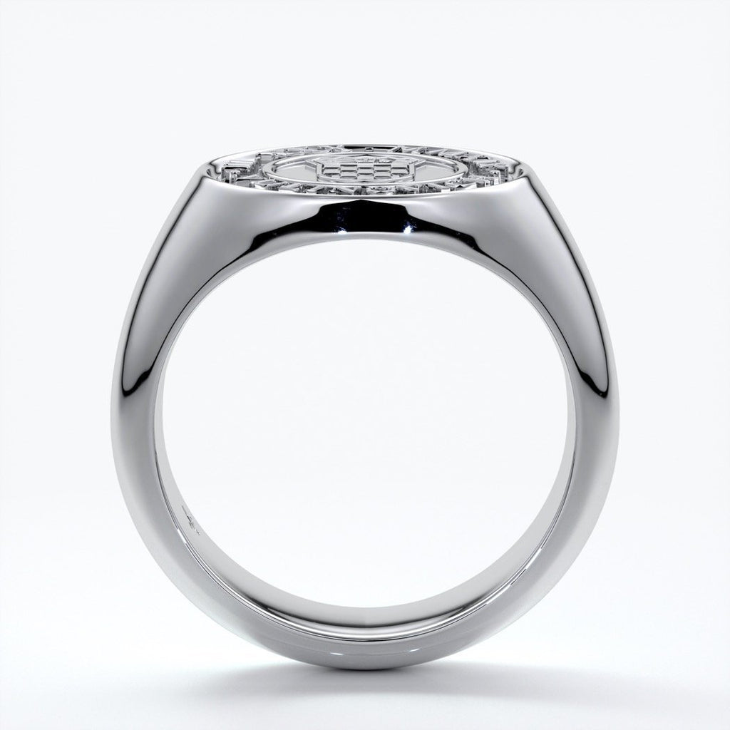 Liam Mens band round crest 18ct white gold